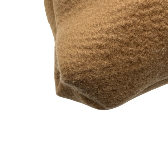 THE ROW CAMEL LARGE GLOVE CASHMERE CLUTCH BAG - Picture 6 of 11